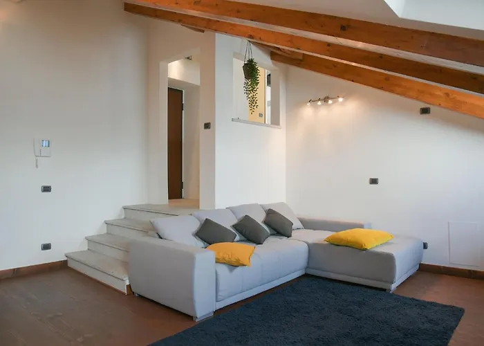 Daire La Finestra Sul *